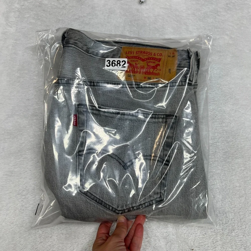 Levi's 501 Jeans Men's Gray‎ Denim Stretch Straight Button Fly 37X35.5 - Flaws
